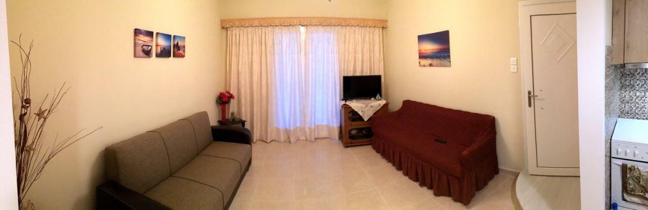 Pachi Seaside Apartment Exterior photo